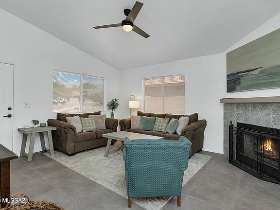 2nd image of 5537 W Panther Butte St