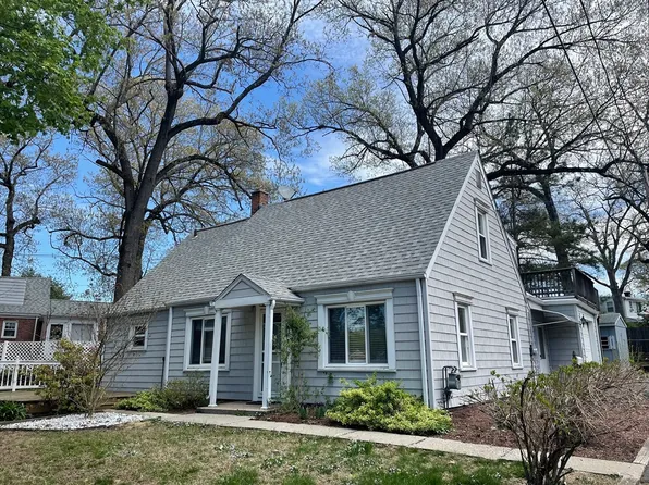 3 Camden St, South Hadley, MA 01075