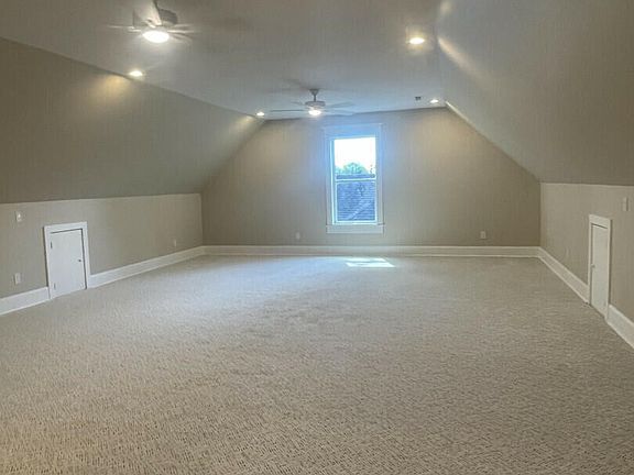 4th image of 717 Penn Rd