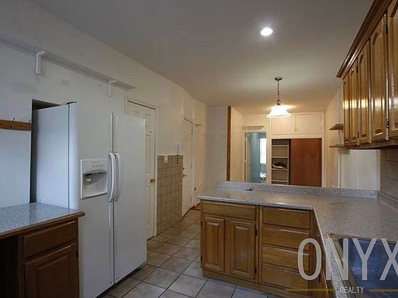 5th image of 615 Union Ave APT 2R