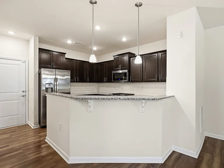 1417 Merrion Ave — Photo 6