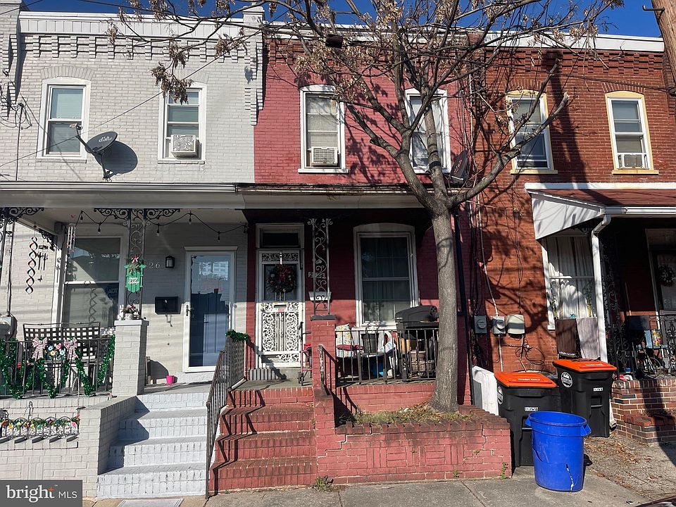 2nd image of 2524 W 6th St