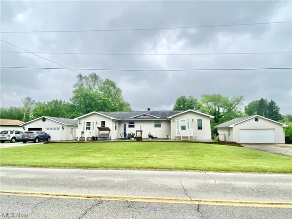 214 Newton Dr, Newton Falls, OH 44444