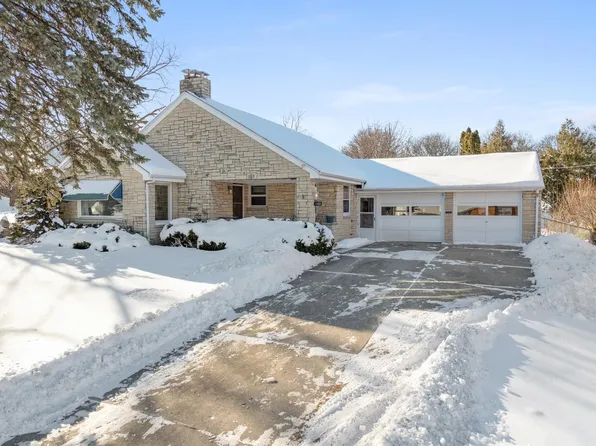 1508 S Ridge Rd, Green Bay, WI 54304