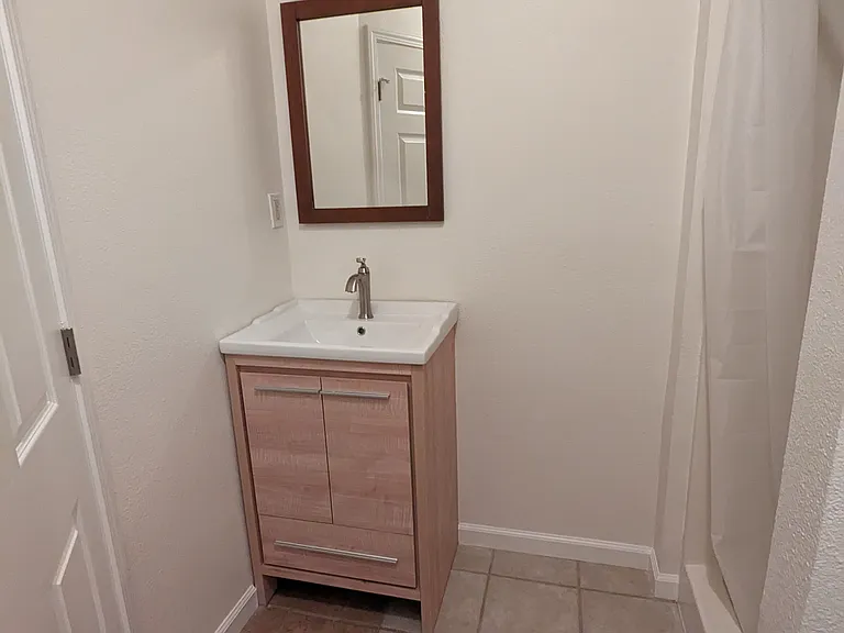 48 College Rd — Photo 3