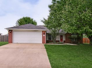 440 Walker St, Centerton, AR 72719