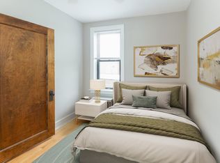 1837 W. Patterson, Chicago, IL 60613
