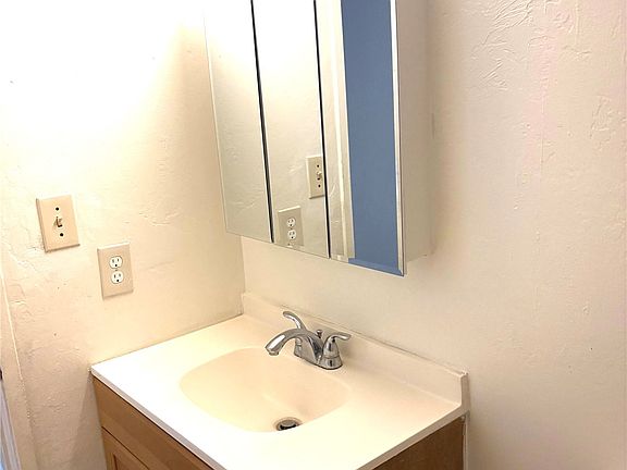 3rd image of 87-122 Helelua St APT C204