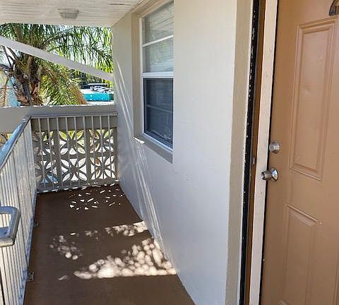5th image of 202 Caroline St APT 210