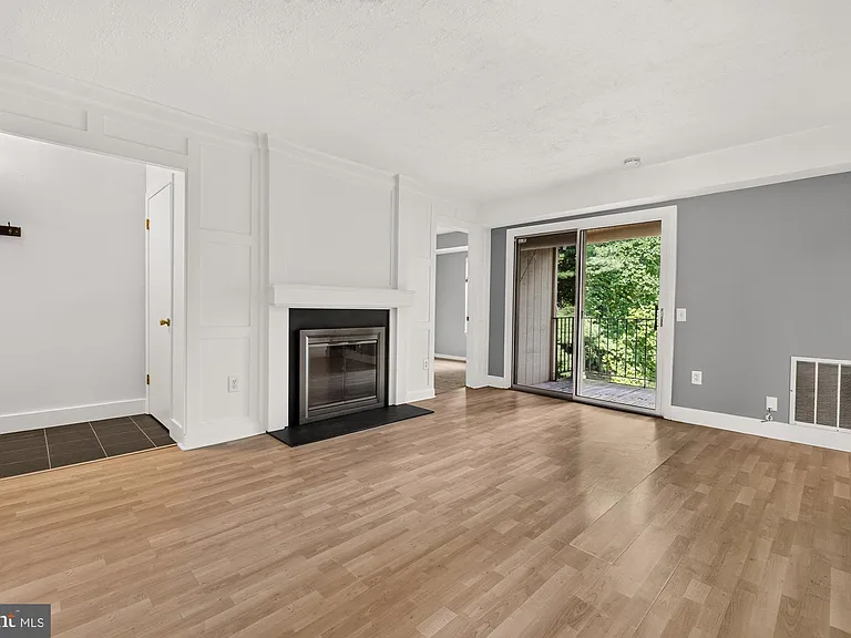 20208 Shipley Ter #302 — Photo 7