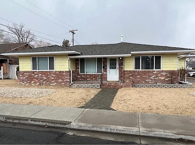 2400 16th St — Photo 1