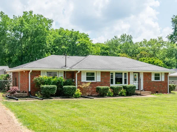 207 Isaac Dr, Goodlettsville, TN 37072