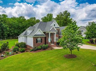 10624 Sunny Point Dr, Zebulon, NC 27597
