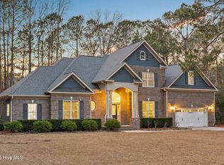 236 Hydrangea Ln, Hampstead, NC 28443