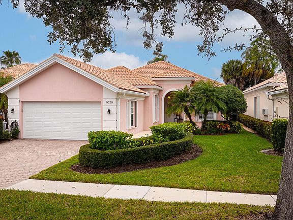 2nd image of 9520 SW Wedgewood Lane