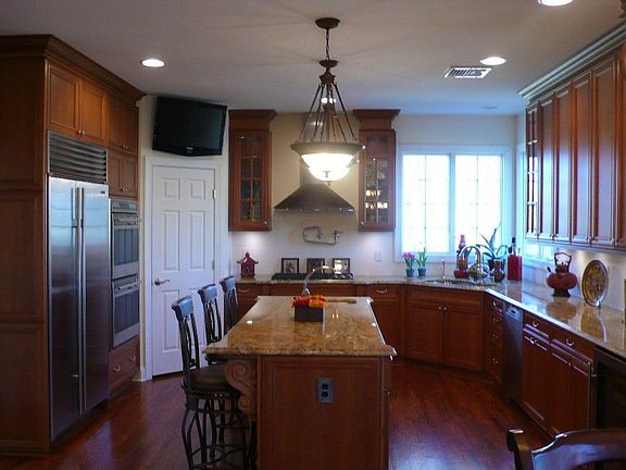 Eat in Kitchen