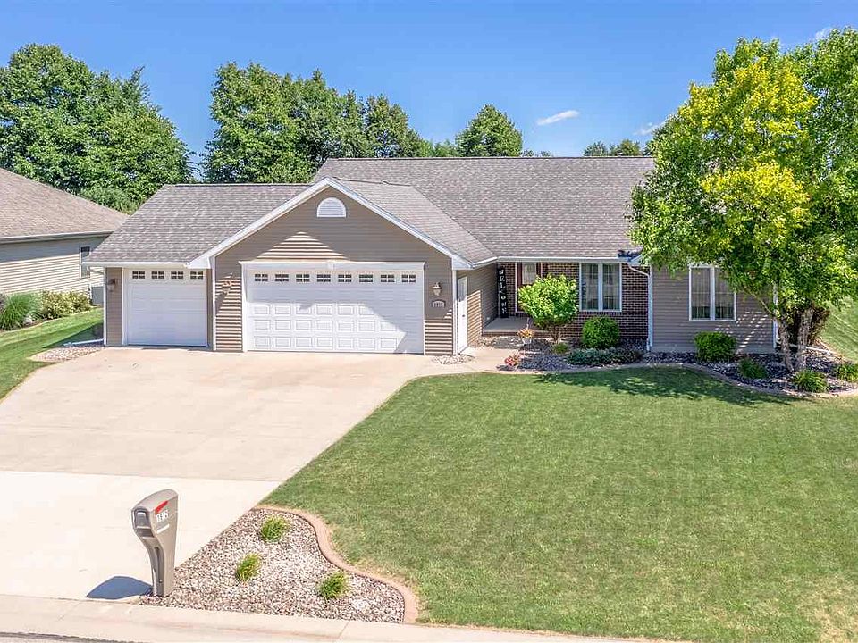 1st image of 1912 Mimosa Ln