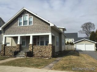 2810 Brighton Pl, Utica, NY 13501