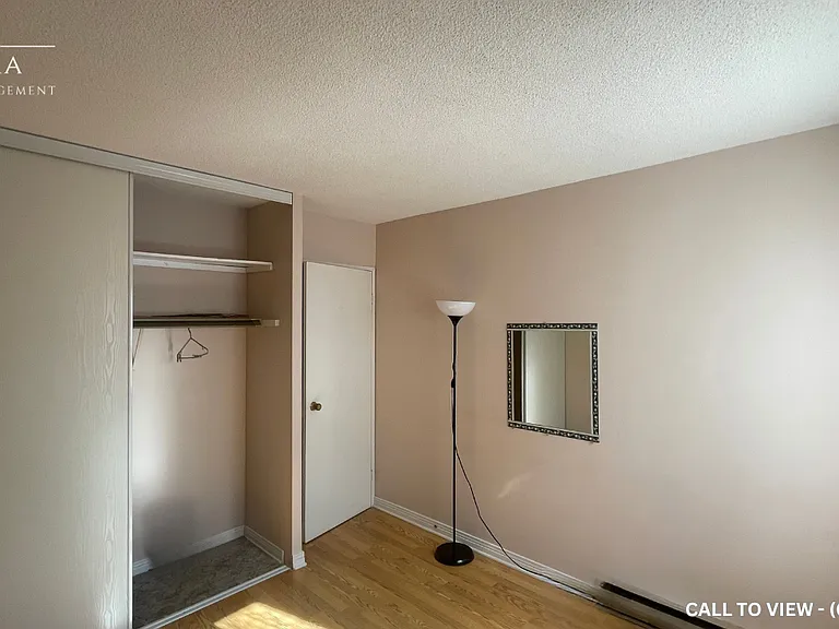 2000 Jasmine Cres #209 — Photo 11