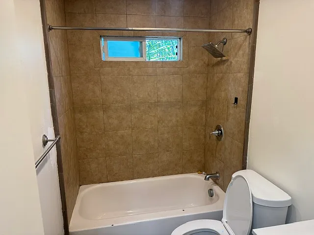 283 Redondo Ave #7 — Photo 8