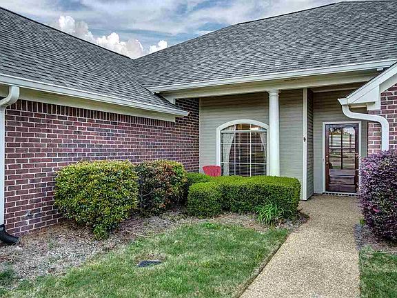 3rd image of 106 Sherwood Dr