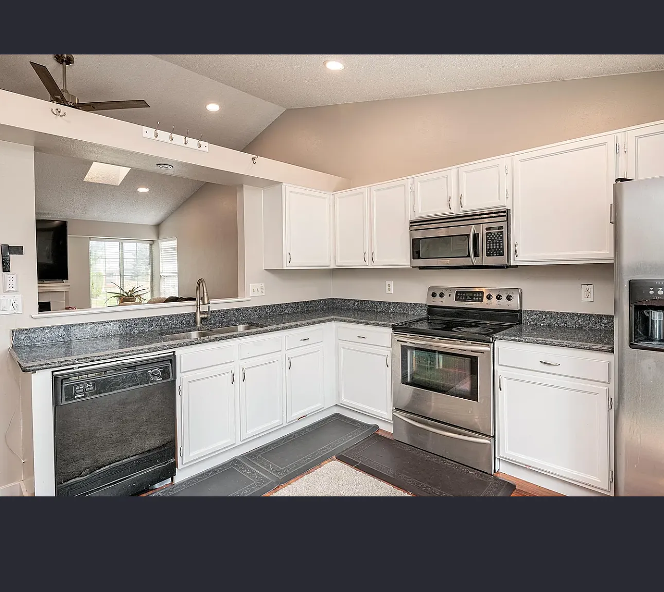 3 bed, 1399 sqft, $3,400 — Photo 3