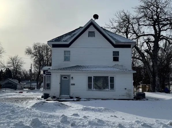 207 W Thorpe Ave, Ada, MN 56510
