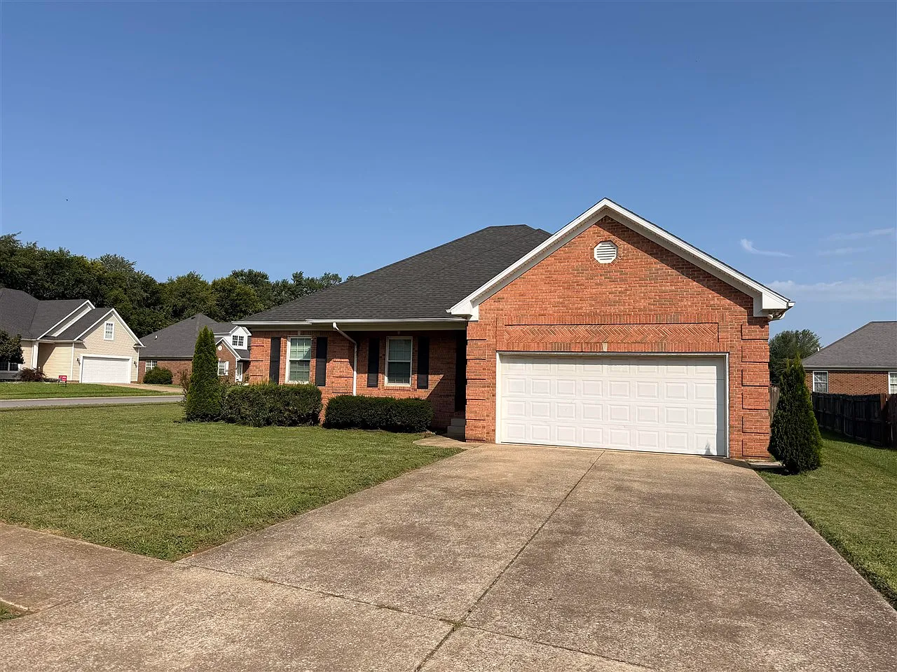 3 bed, 1460 sqft, $1,800 — Photo 1