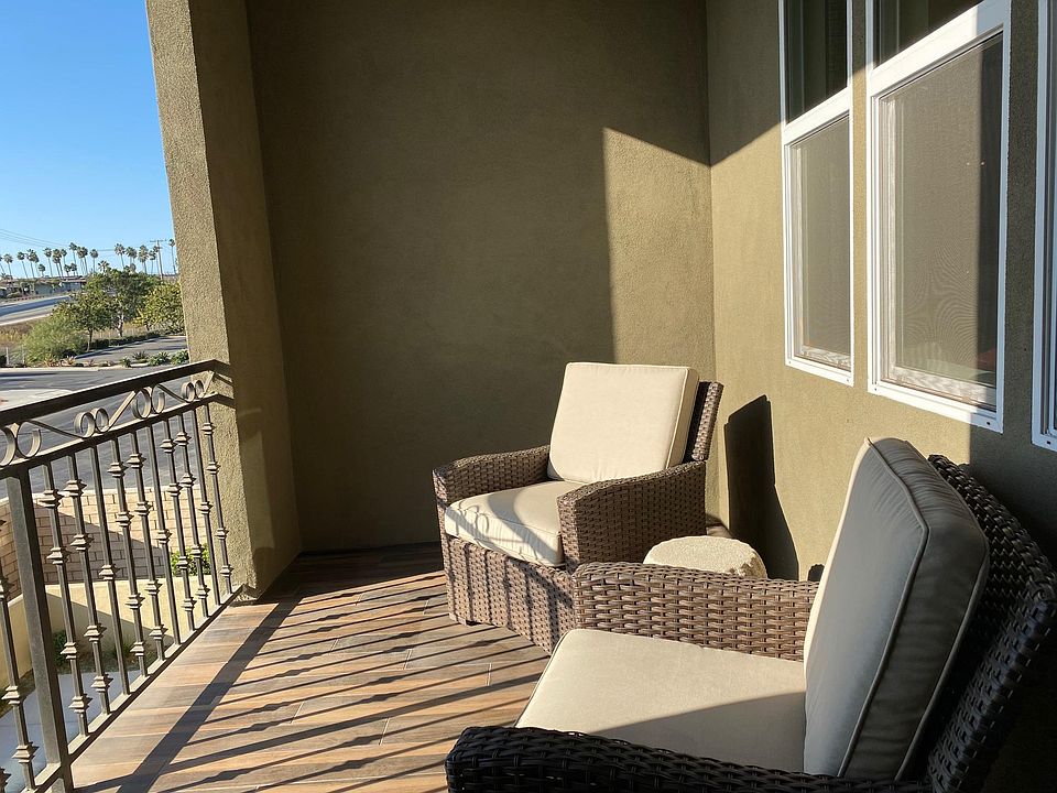 Second floor patio area