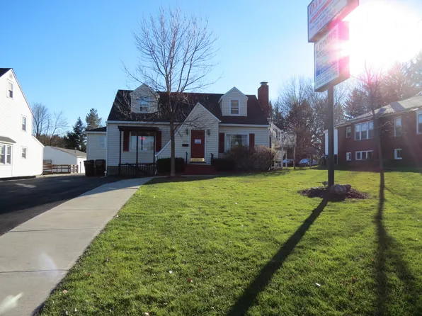 2770 E State St, Hermitage, PA 16148