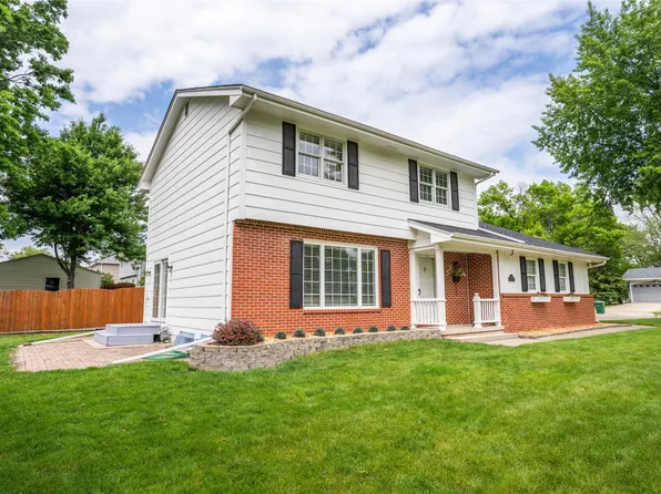 2403 Guenever Ct, Altoona, IA 50009