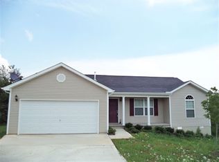 1212 Swan Pond Ln, Knoxville, TN 37914