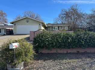 3625 Summit Dr, Redding, CA 96001