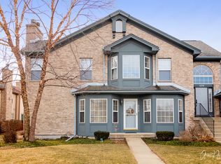 622 Kresswood Dr #622, McHenry, IL 60050