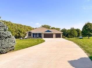 11749 Dumfries Ave, Council Bluffs, IA 51503