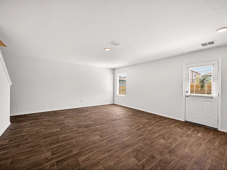 1616 House Finch Dr — Photo 9