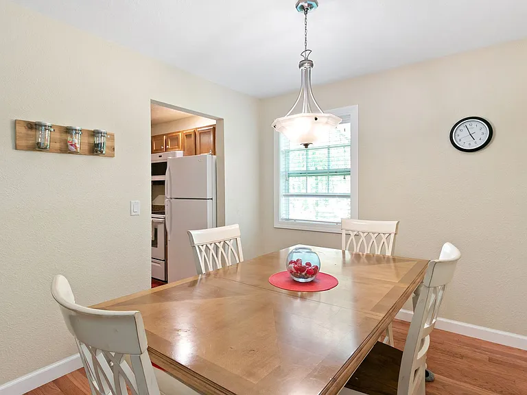 Timber Ridge Apartments (Timber Ridge 64 LLC) — Photo 9