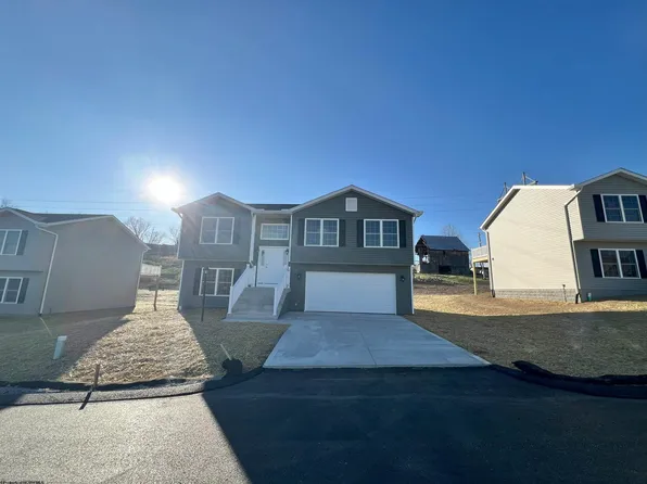 149 Summits Rdg, Morgantown, WV 26508