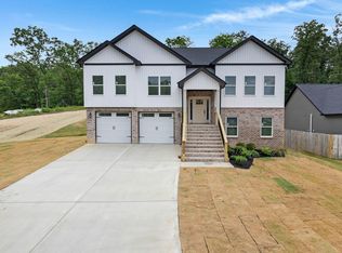 6583 Long Horn St, Birchwood, TN 37308