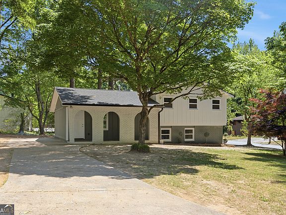 2nd image of 6408 Veracruse Dr