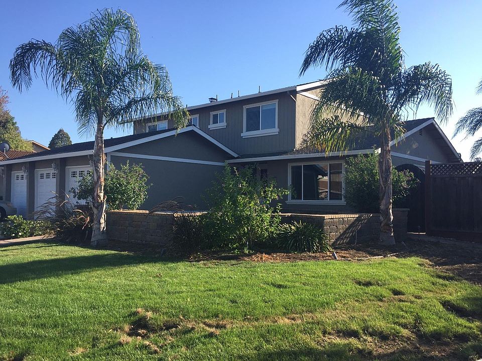 1st image of 15895 La Porte Ct