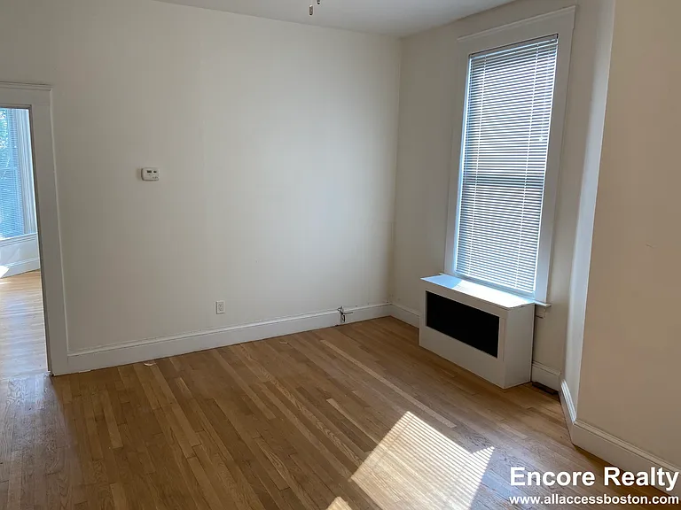 48 Newton St #2 — Photo 22