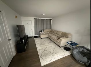 316 Short St APT 2, Lemont, IL 60439