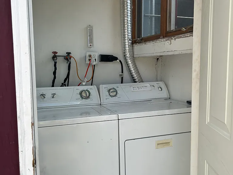 30 E Transit St — Photo 10