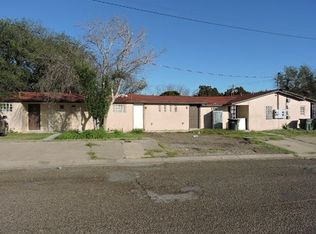 2205 N Mendiola Ave, Laredo, TX 78043