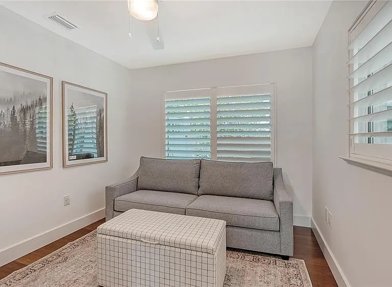 425 McKinley Dr — Photo 33