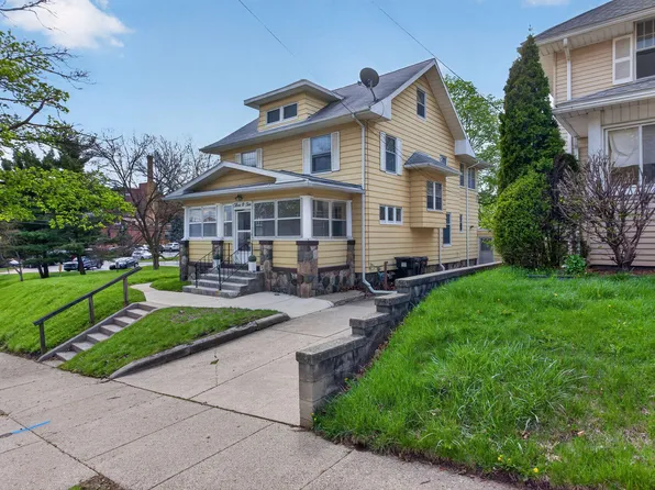 302 Ellery Ave, Jackson, MI 49201