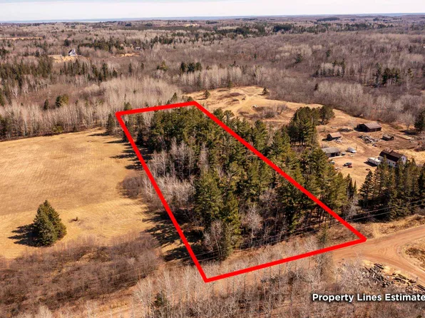 Fairfield Dr, Duluth, MN 55810