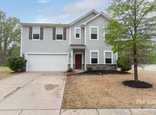 7217 Cedarfield Rd, Charlotte, NC 28227