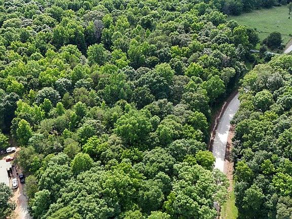 5th image of 893 Hickory Hills Rd